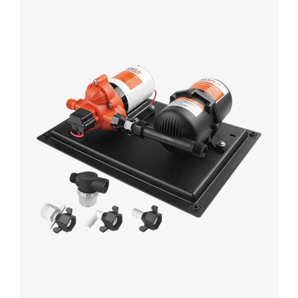 Pompa ciśnieniowa 11,3l i zbiornik Seaflo